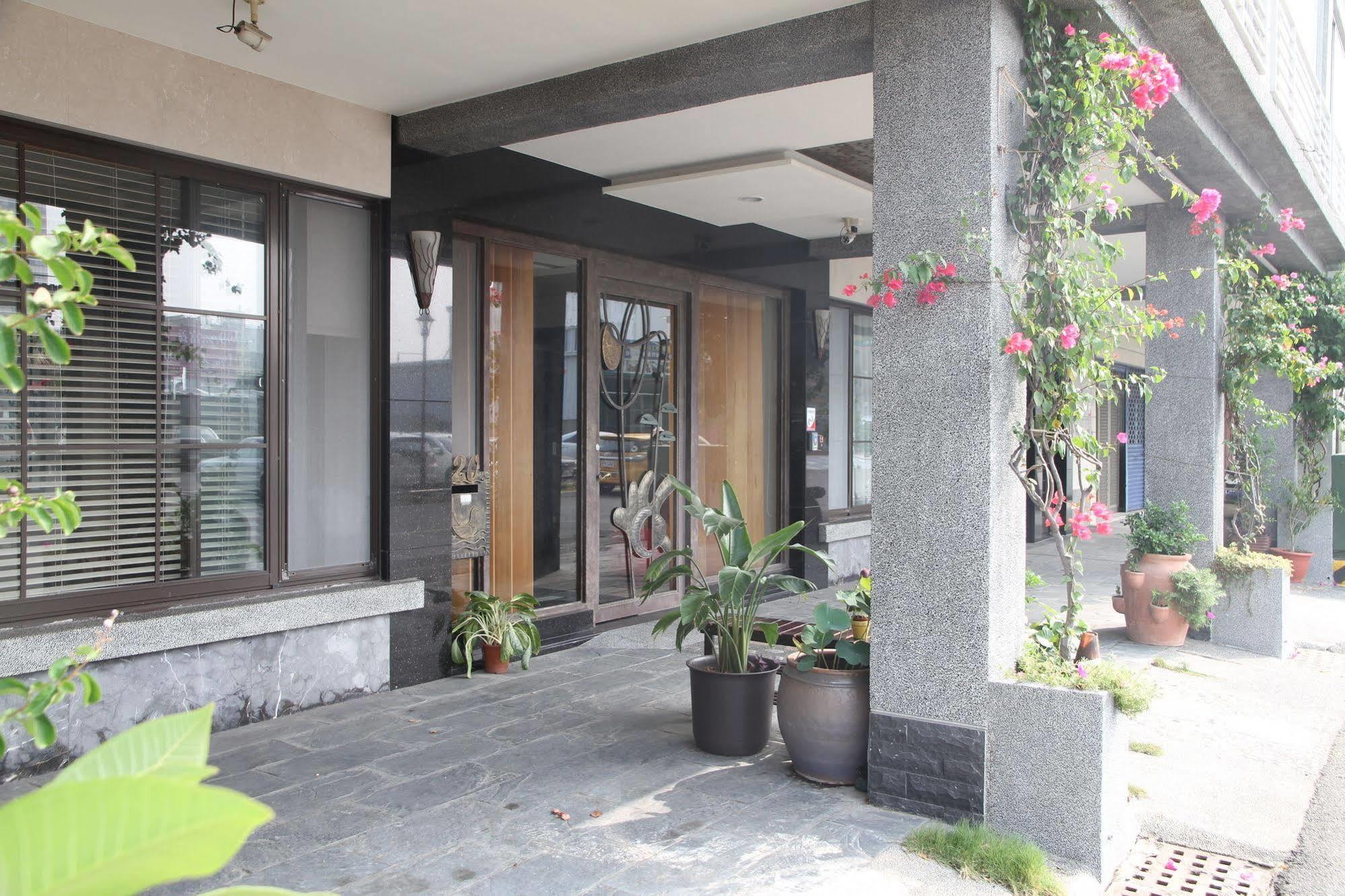 Key We Go Hotel 奇遇果人文旅店 台南 外观 照片